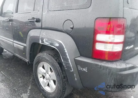 2011 Jeep Liberty Sport z USA, uszkodzony, nr VIN 1J4PN2GK7BW551930